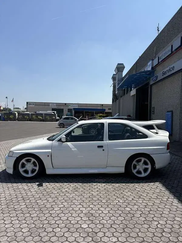 Usata Ford Escort RS 220 CV (161 kW) 1993 Berlina
