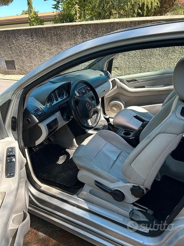 Usata Mercedes A200 109 CV (80 kW) 2006 Grigio Coupé