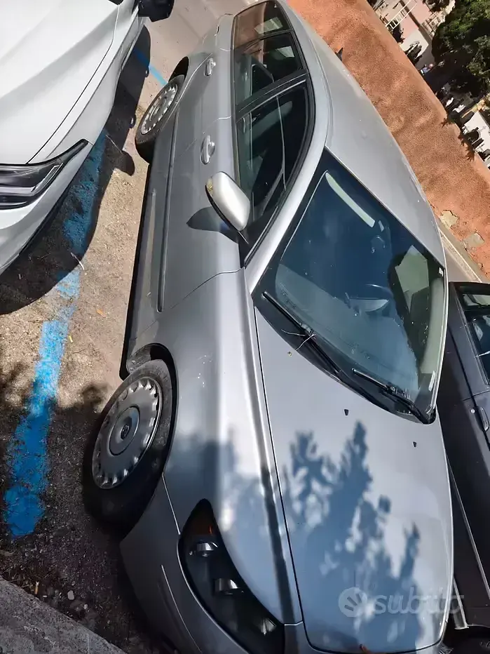 Usata Volvo V50 136 CV (100 kW) 2004 Grigio Station wagon