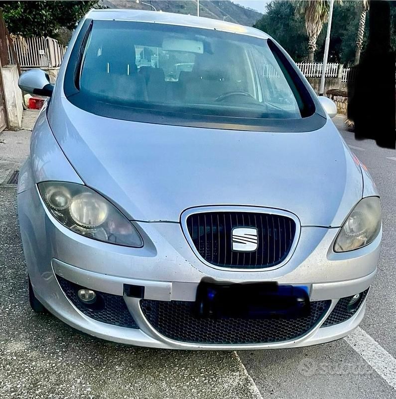 Usata Seat Altea 105 CV (77 kW) 2004 Grigio Monovolume
