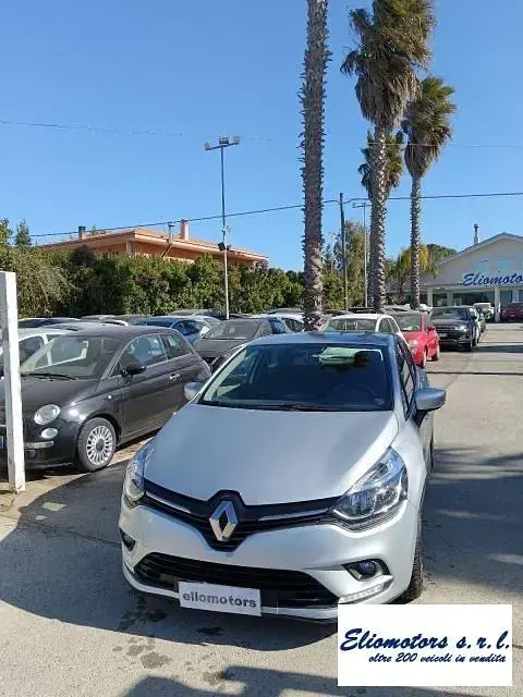 Usata Renault Clio Business 76 CV (55 kW) 2019 Argento