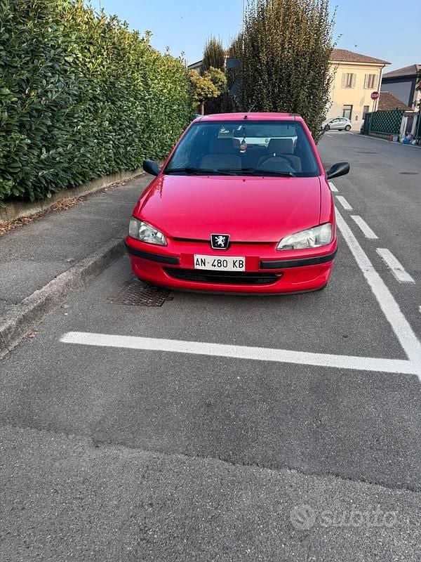 Usata 1997 Peugeot 106 Due volumi | 2000 € - Immagine 1/4