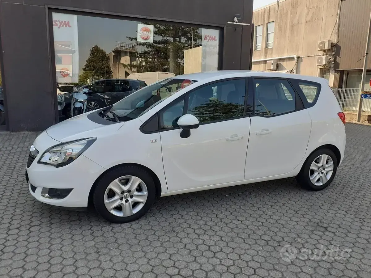 Usata Opel Meriva S 95 CV (69 kW) 2016 Bianco Monovolume