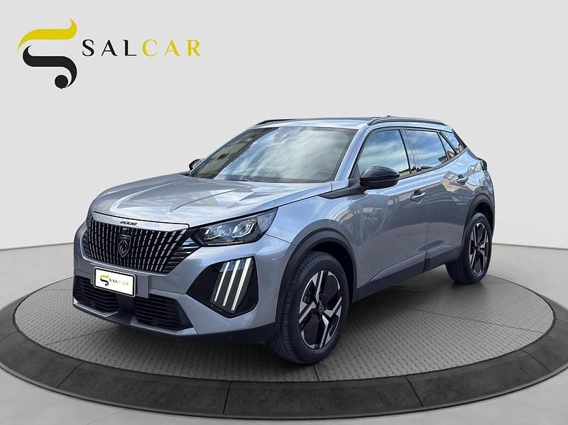 Usata Peugeot 2008 Allure 131 CV (96 kW) 2023 Argento SUV