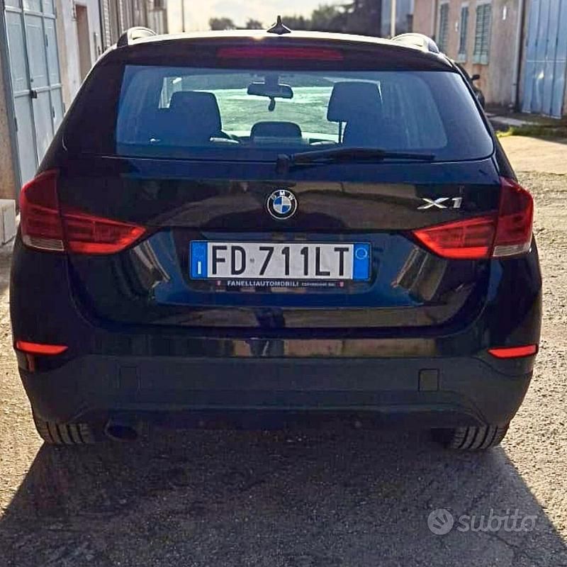 Usata BMW X1 Efficient Dynamics 115 CV (84 kW) 2014 Nero SUV