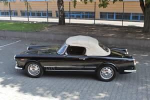 Usata Alfa Romeo 2000 115 CV (84 kW) 1960 Nero Cabrio