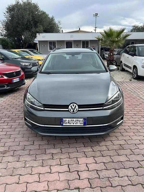 Usata VW Golf VII 116 CV (85 kW) 2018 Grigio Station wagon