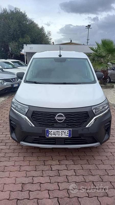 Usata Nissan Townstar 131 CV (96 kW) 2022 Bianco Furgone