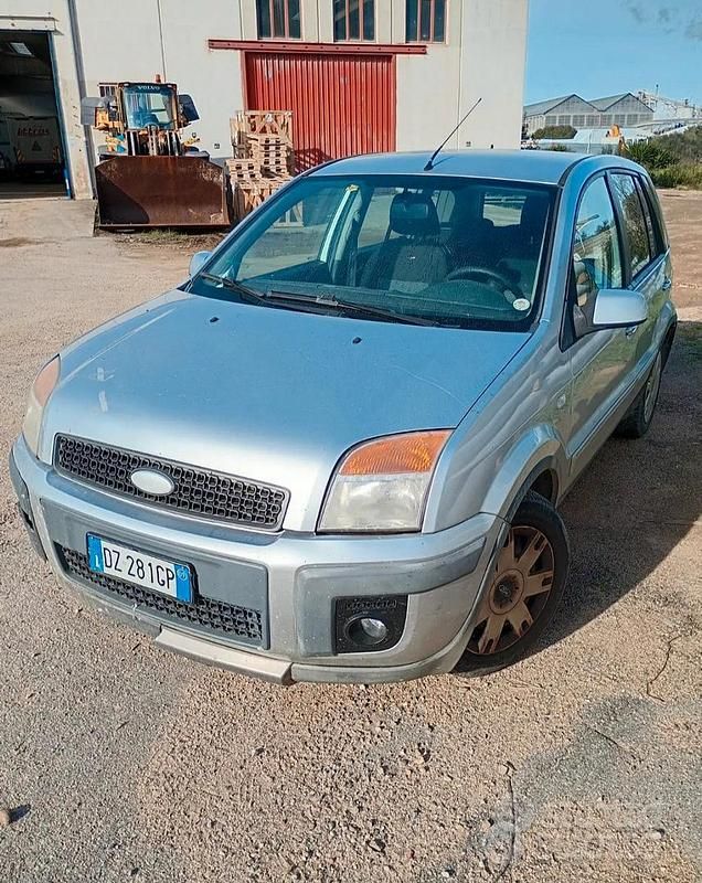 Usata Ford Fusion 2009 Grigio Utilitaria