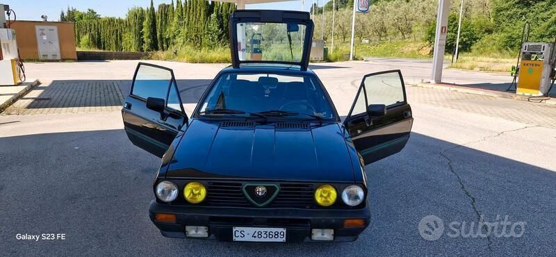 Usata Alfa Romeo Alfasud Quadrifoglio Verde 105 CV (77 kW) 1983 Nero Utilitaria
