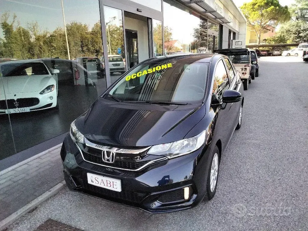 Usata Honda Jazz Comfort 102 CV (75 kW) 2020 Nero Utilitaria