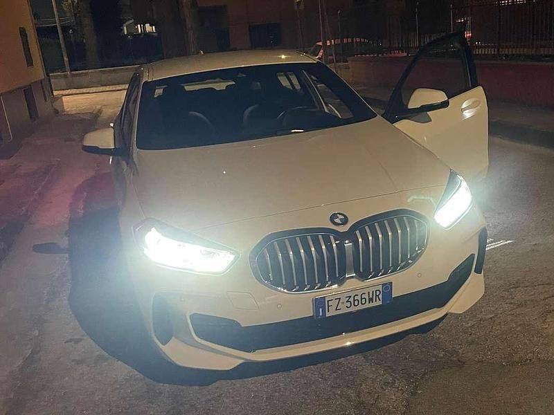 Usata BMW 118 M Sport 150 CV (110 kW) 2019 Bianco Utilitaria