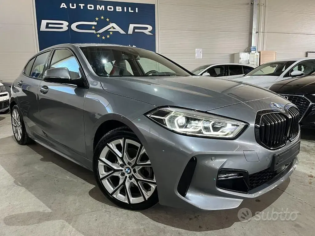 Usata BMW 118 Performance 136 CV (100 kW) 2024 Grigio scuro Berlina