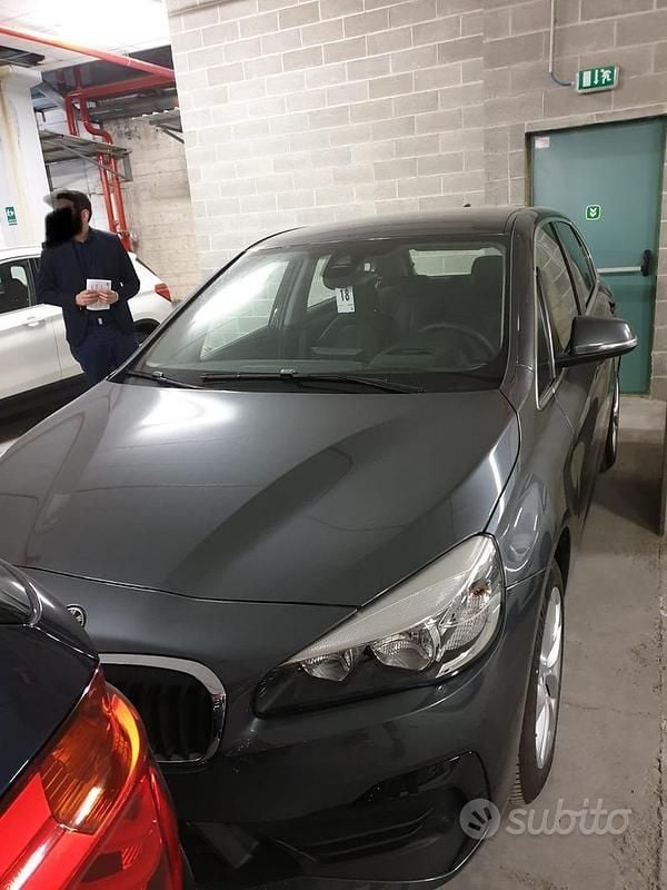 Usata BMW 218 Active Tourer Advantage 150 CV (110 kW) 2019 Grigio Monovolume