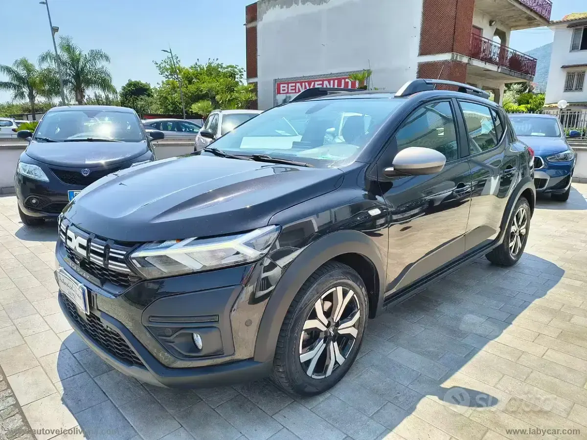 Usata Dacia Sandero Stepway 101 CV (74 kW) 2023 Nero Berlina
