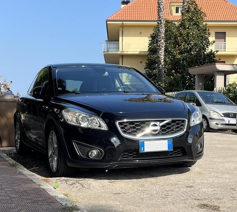 Nero Usata 2010 Volvo C30 Momentum Due volumi | 3999 € (Ottimo prezzo) - Immagine 1/4