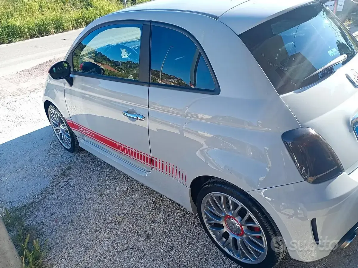 Usata Abarth 500 Custom 135 CV (99 kW) 2011 Grigio Berlina