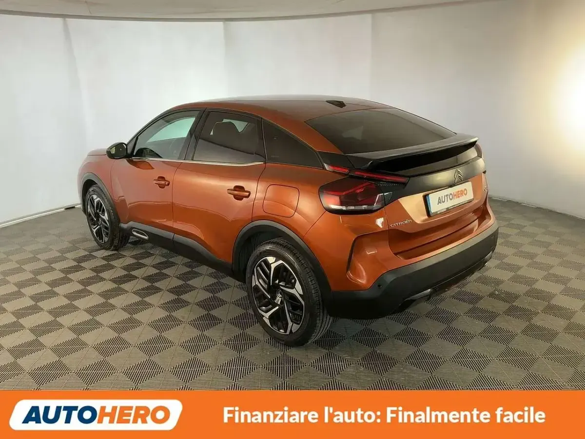 Usata Citroën C4 Shine 110 CV (80 kW) 2021 Arancione SUV
