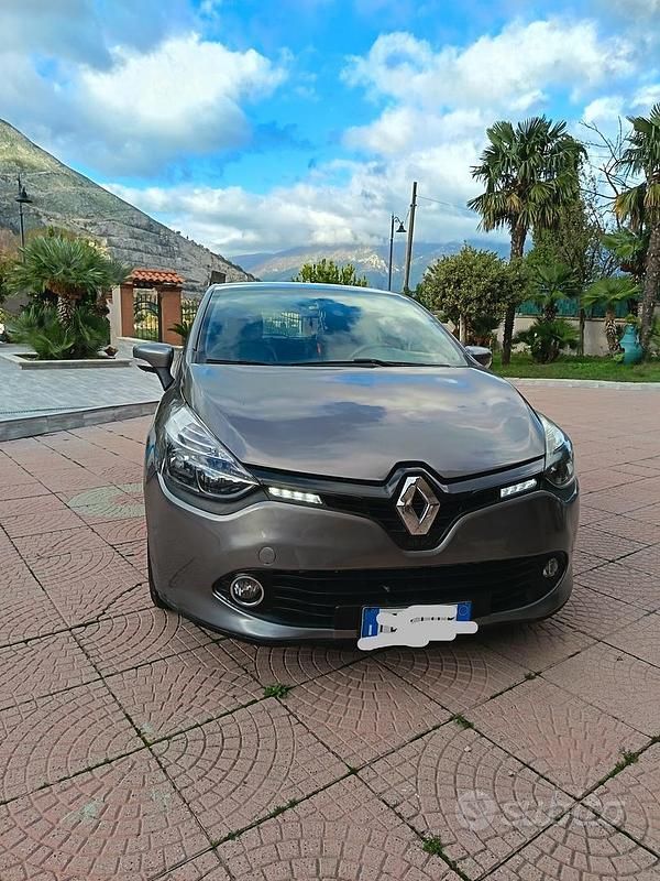 Usata Renault Clio IV 75 CV (55 kW) 2015 Grigio Berlina
