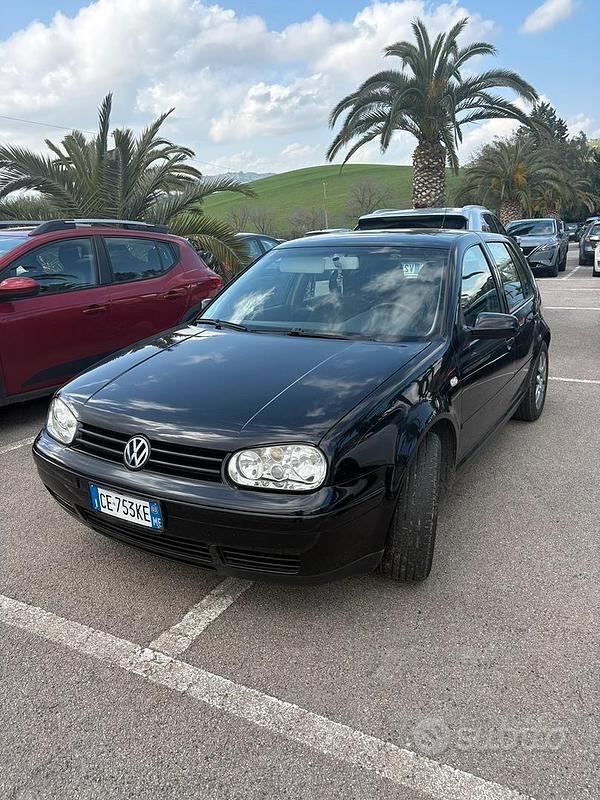 Usata VW Golf IV Pro 130 CV (95 kW) 2003 Nero Berlina