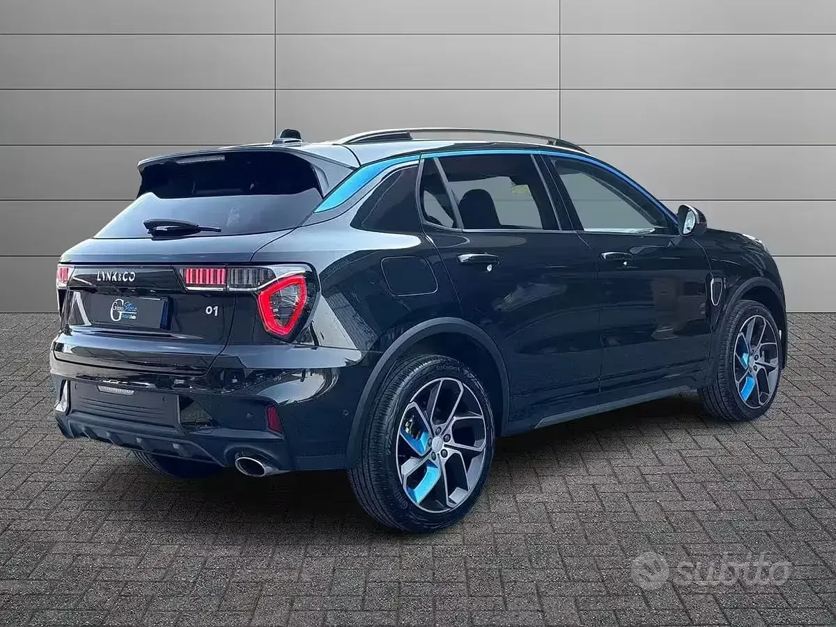 Usata Lynk & Co 01 179 CV (131 kW) 2022 Nero SUV