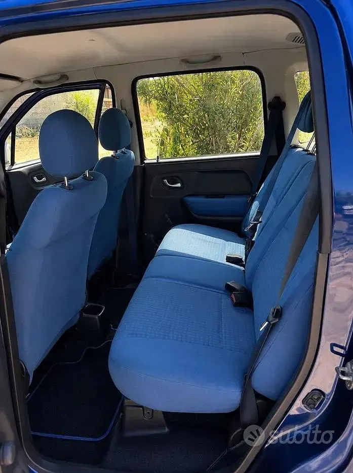 Usata Opel Agila Club 69 CV (50 kW) 2006 Blu Monovolume