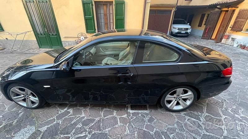 Usata BMW 320 177 CV (130 kW) 2007 Nero Coupé