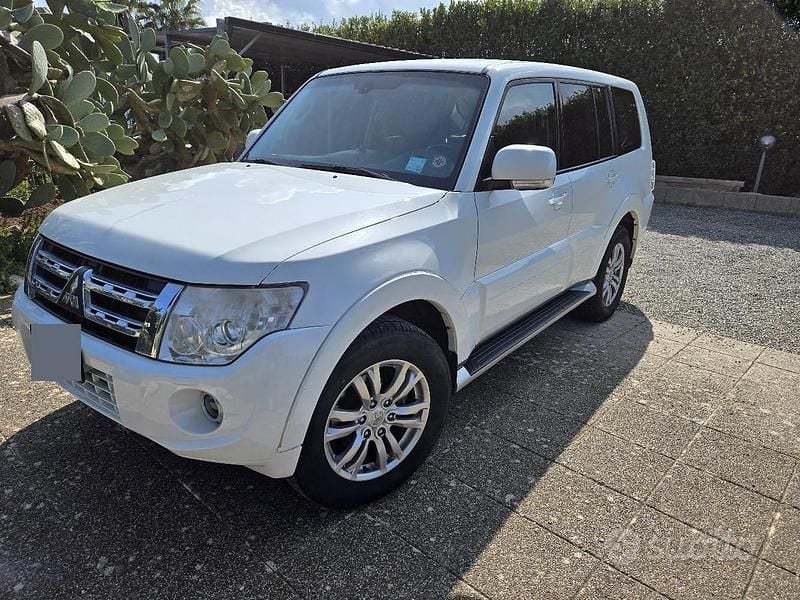 Usata Mitsubishi Pajero 2014 Bianco SUV
