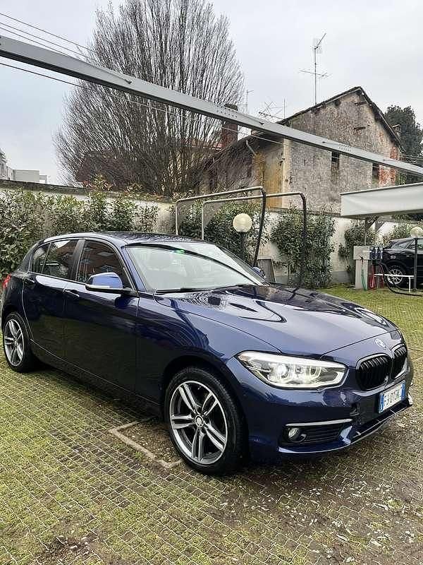 Usata BMW 116 116 CV (85 kW) 2015 Blu/azzurro Utilitaria