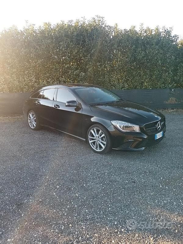 Begagnad Mercedes CLA220 177 HK (130 kW) 2015 Svart Sedan