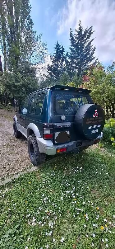 Usata Mitsubishi Pajero 1996 Verde SUV