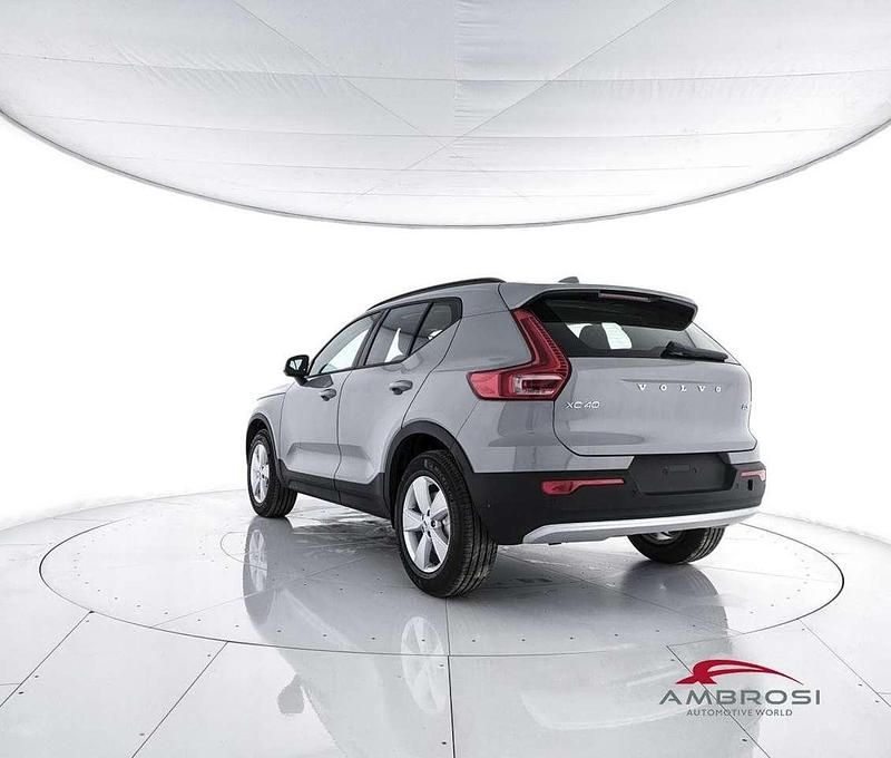 Nouvelle Volvo XC40 163 ch (119 kW) 2026 Bleue SUV