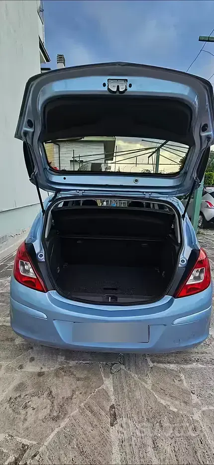Usata Opel Corsa 60 CV (44 kW) 2008 Bluazzurro Utilitaria