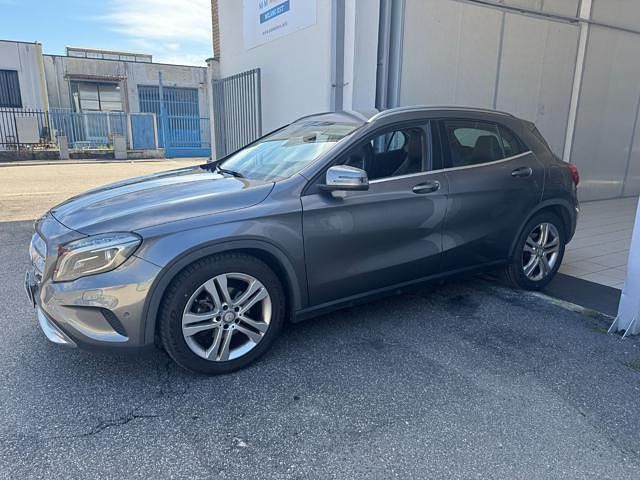 Usata Mercedes GLA220 2017 Grigio SUV