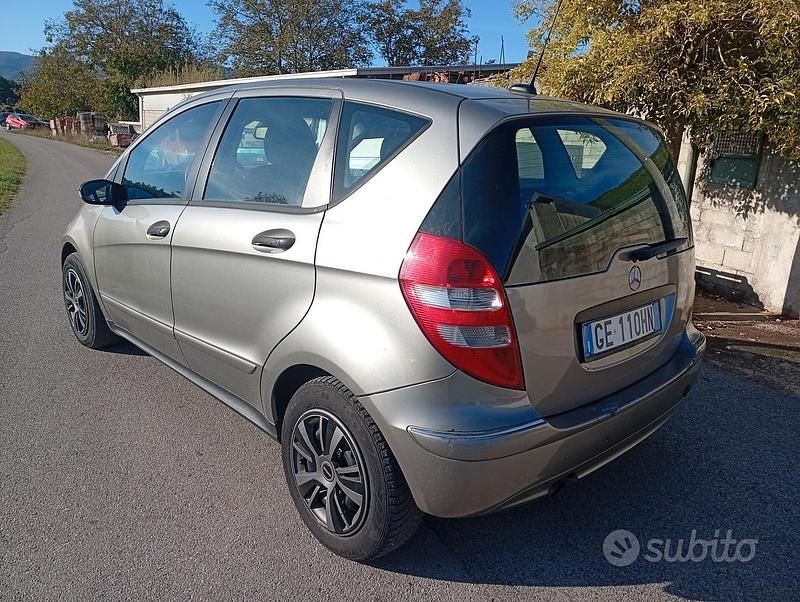 Usata Mercedes A160 Elegance 108 CV (79 kW) 2006 Grigio Berlina