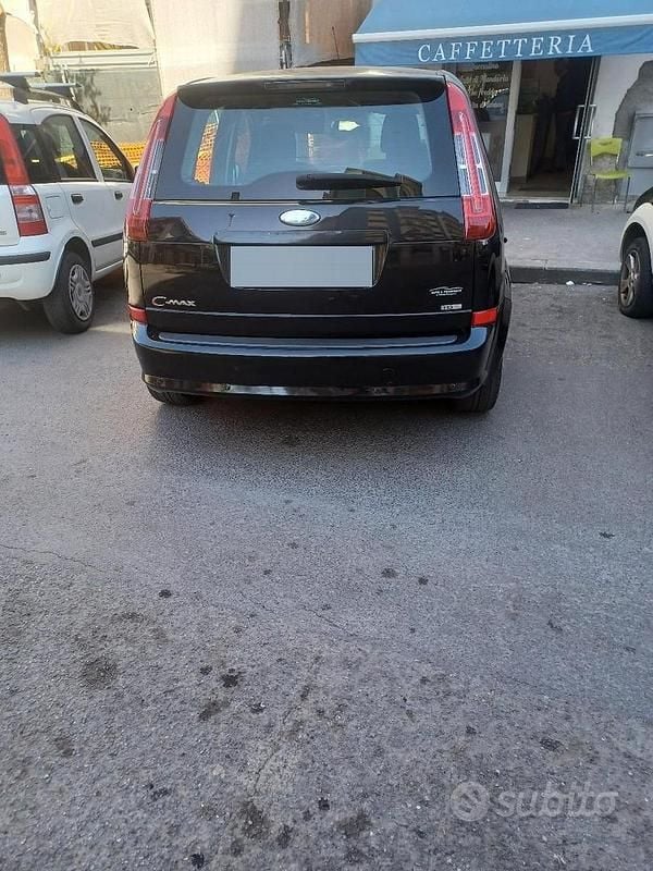 Begagnad Ford C-MAX 109 HK (80 kW) 2010 Svart Minibuss