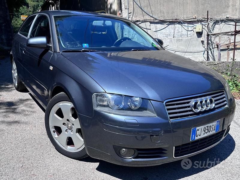 Usata Audi A3 Attraction 101 CV (74 kW) 2005 Grigio Utilitaria