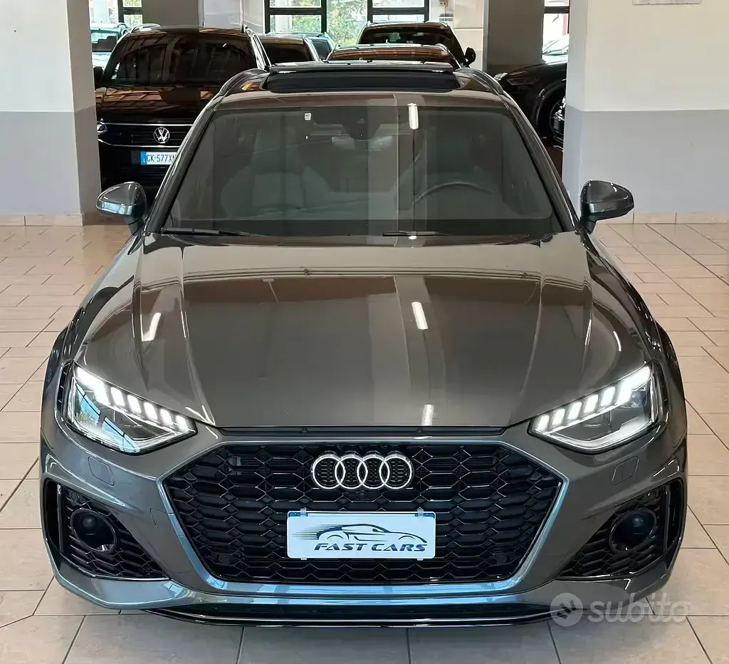 Usata Audi RS4 450 CV (330 kW) 2022 Grigio Station wagon