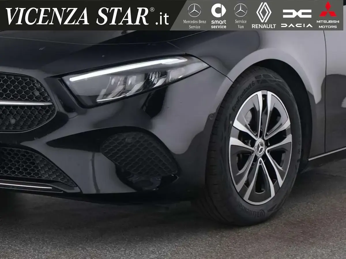 Usata Mercedes A180 Advanced 136 CV (100 kW) 2025 Nero cosmo Berlina