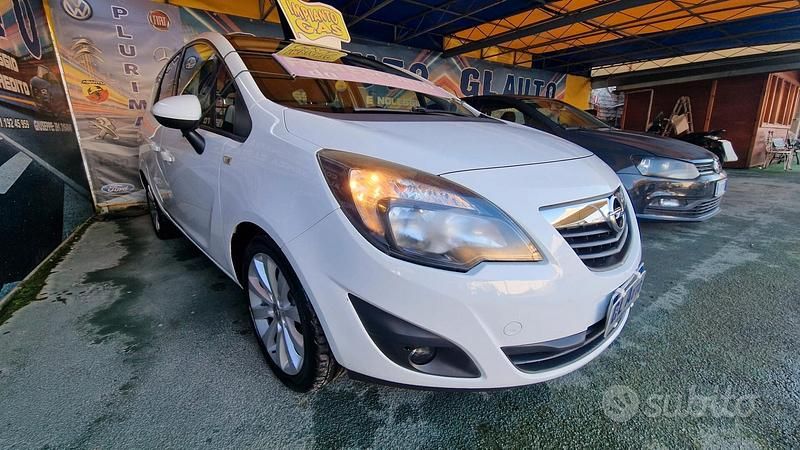 Usata Opel Meriva 120 CV (88 kW) 2012 Bianco Monovolume