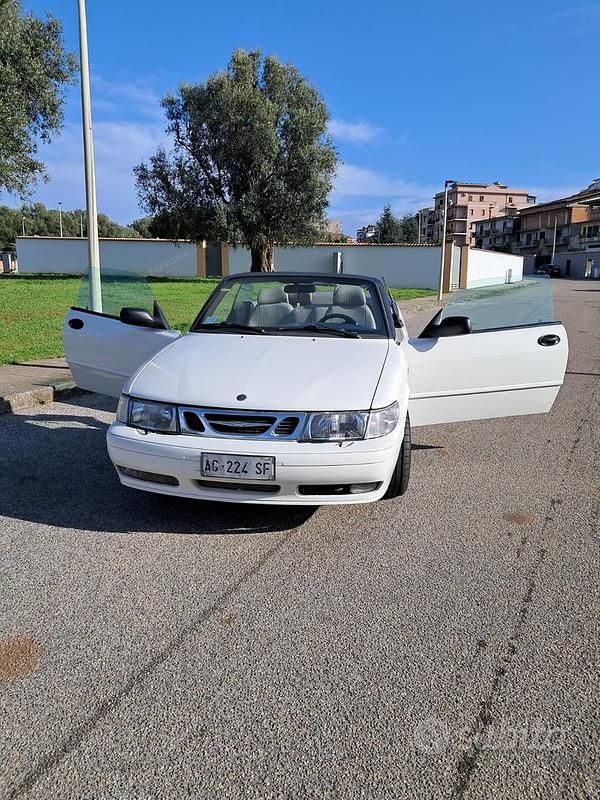 Usata Saab 900 126 CV (92 kW) 1995 Bianco Utilitaria