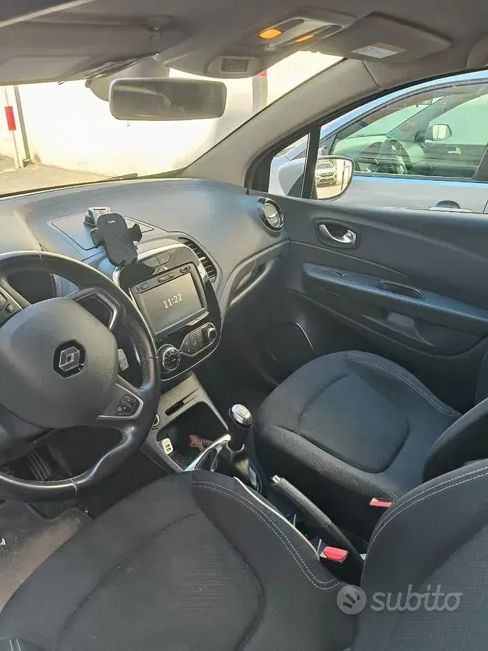 Usata Renault Captur 90 CV (66 kW) 2019 Nero SUV