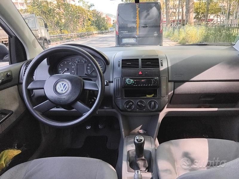 Usata VW Polo 75 CV (55 kW) 2002 Grigio Utilitaria