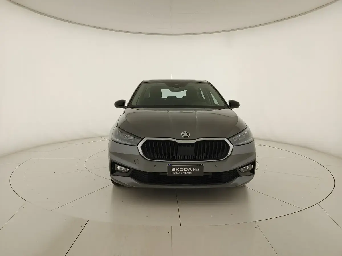 Usata Skoda Fabia Style 95 CV (69 kW) 2023 Grigio graphite metallizzato nero tulipa Utilitaria