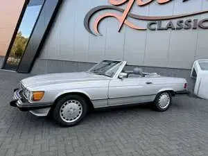 Usata Mercedes 560 230 CV (169 kW) 1987 Argento Cabrio