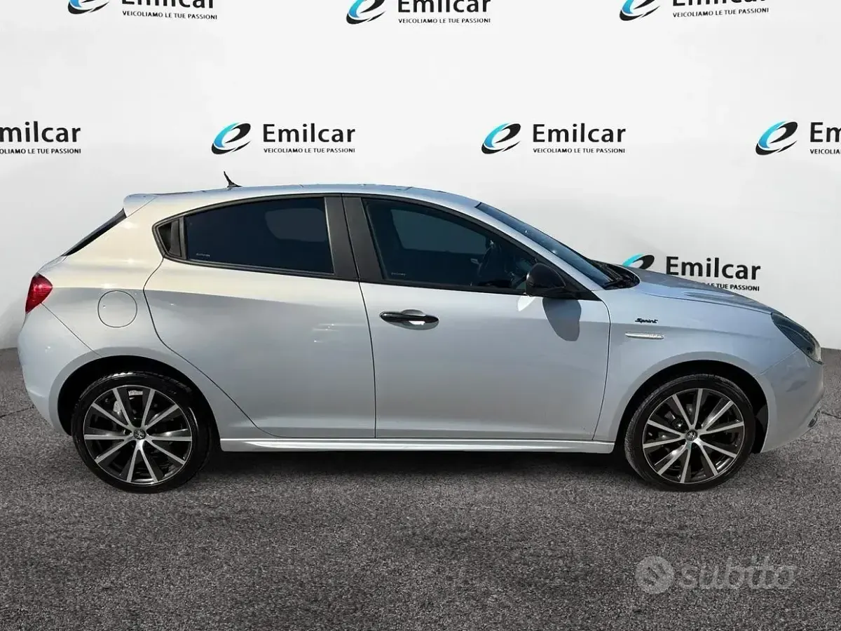 Usata Alfa Romeo Giulietta 120 CV (88 kW) 2020 Grigio Utilitaria