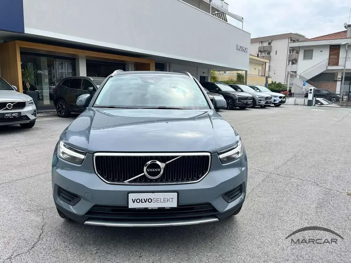 Usata Volvo XC40 Core 129 CV (94 kW) 2022 Grigio SUV