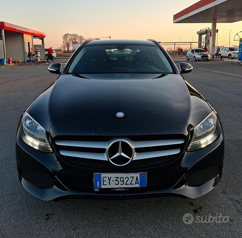 Usata Mercedes C180 Premium 115 CV (84 kW) 2015 Nero Station wagon