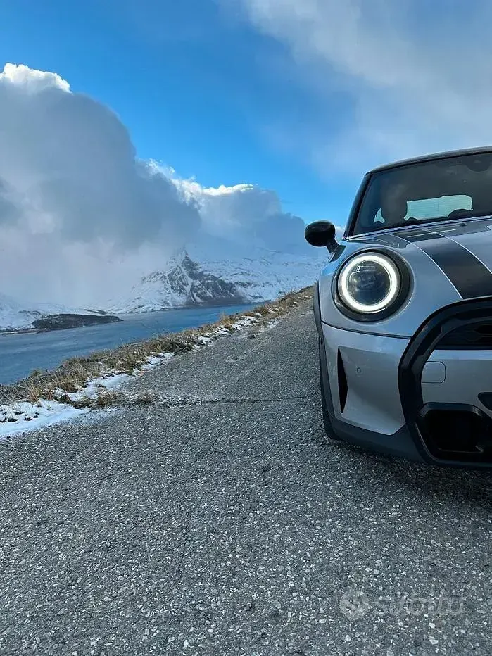 Begagnad Mini Cooper S 178 HK (130 kW) 2022 Grå Halvkombi