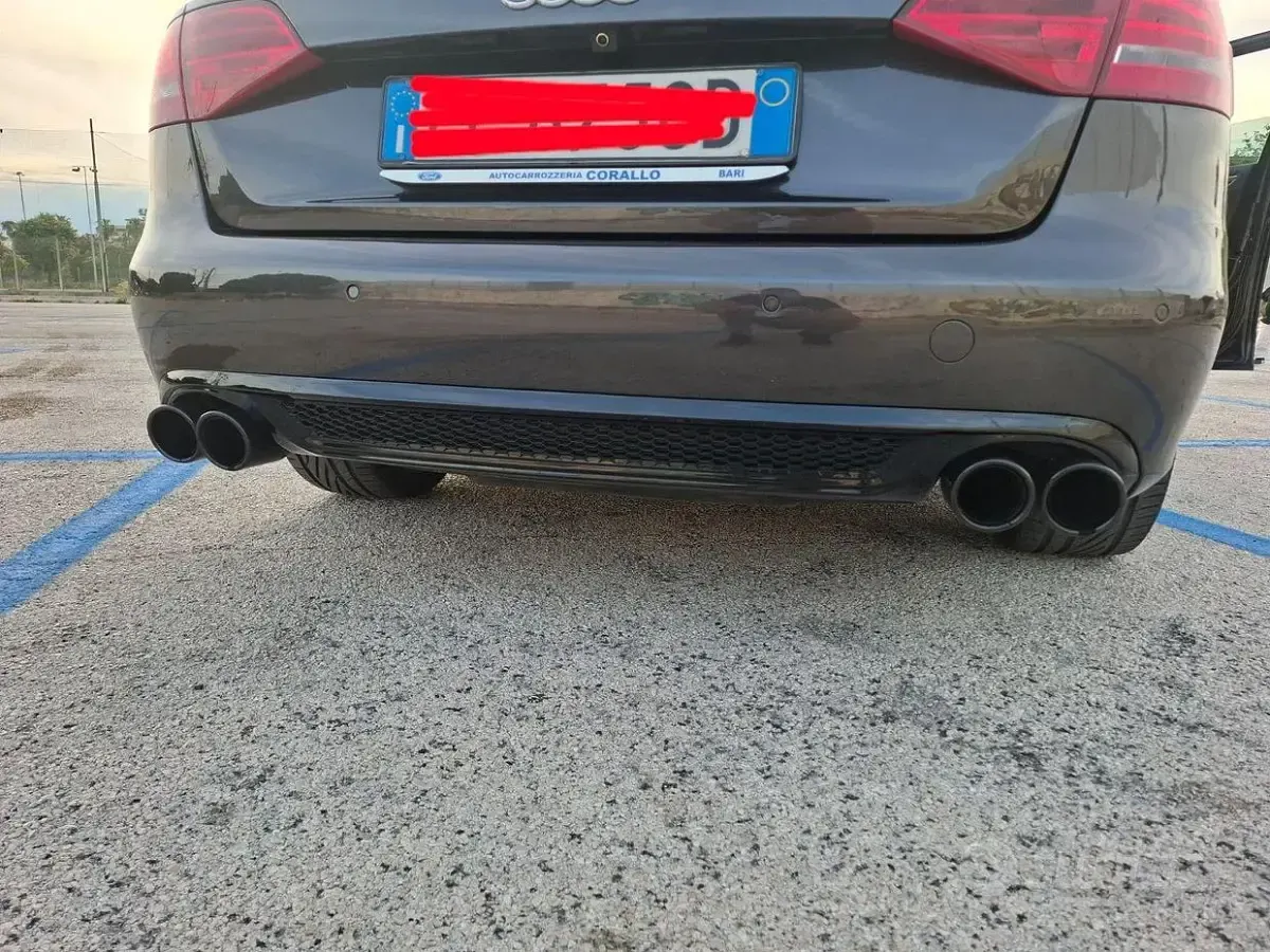 Usata Audi A4 143 CV (105 kW) 2010 Nero Station wagon